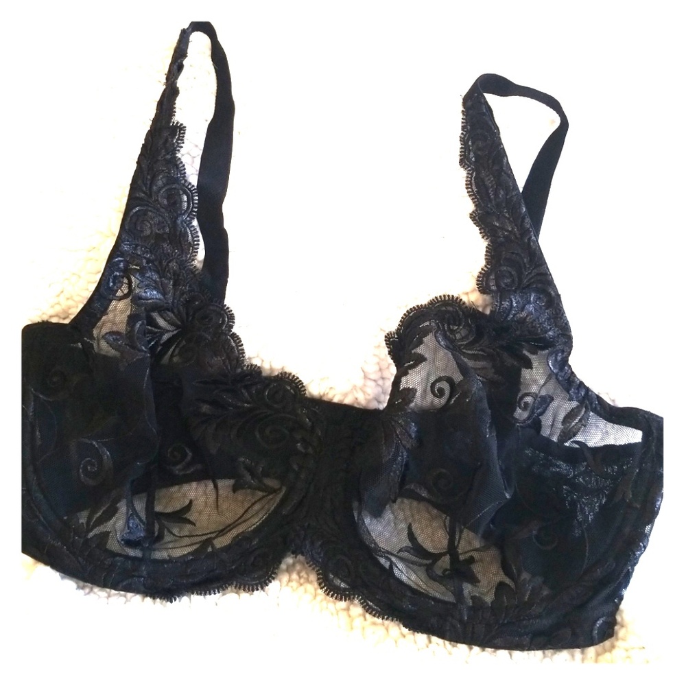 Black lace bra by Soma
